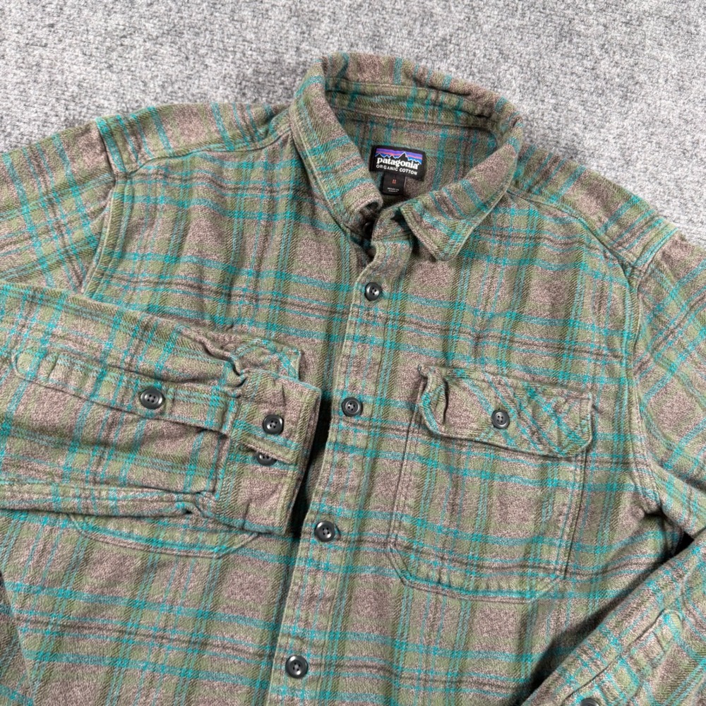 Patagonia Flannel Shirt Mens Medium Green Plaid Organic Cotton Button Down